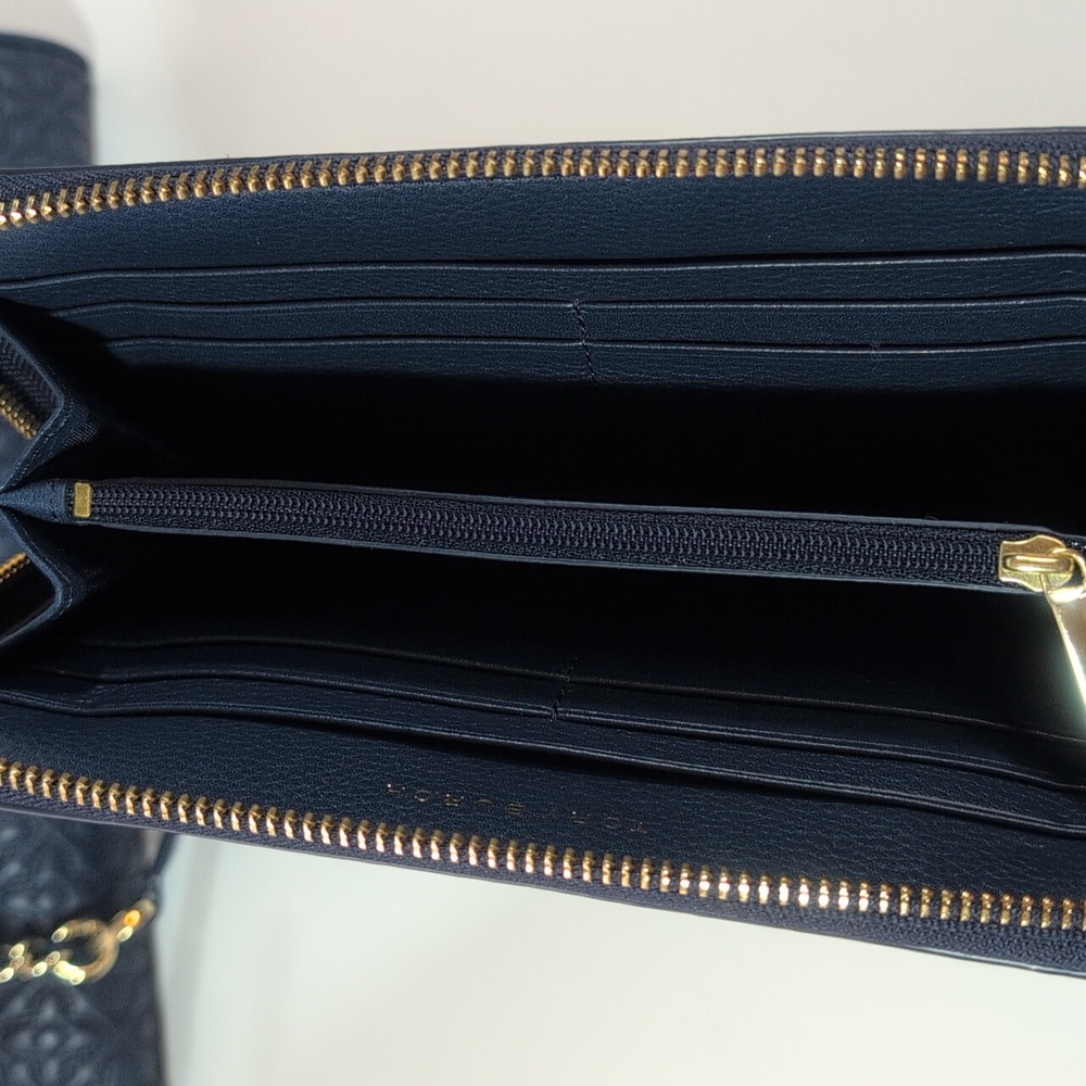 Tory Burch Bryant Tote with Matching Wallet Navy Blue - Picture 15 of 16
